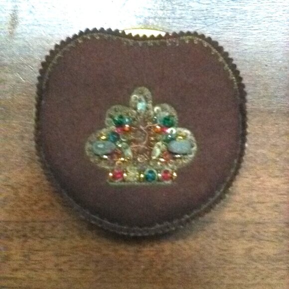 Vintage / Antique "Imperfect" Compact with Felt Case - Picture 1 of 11